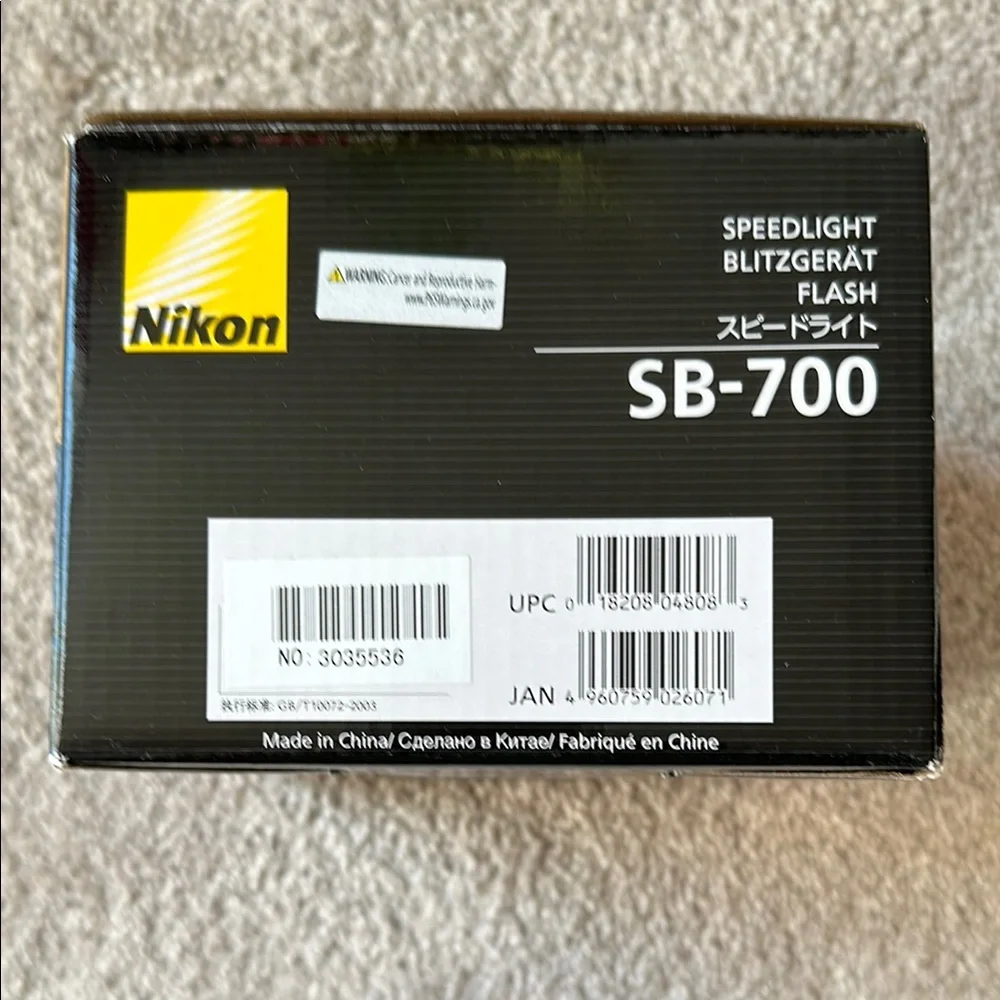 Nikon SB-700 Flash in Mint Condition